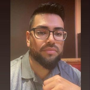 Meet your Posher, Raul